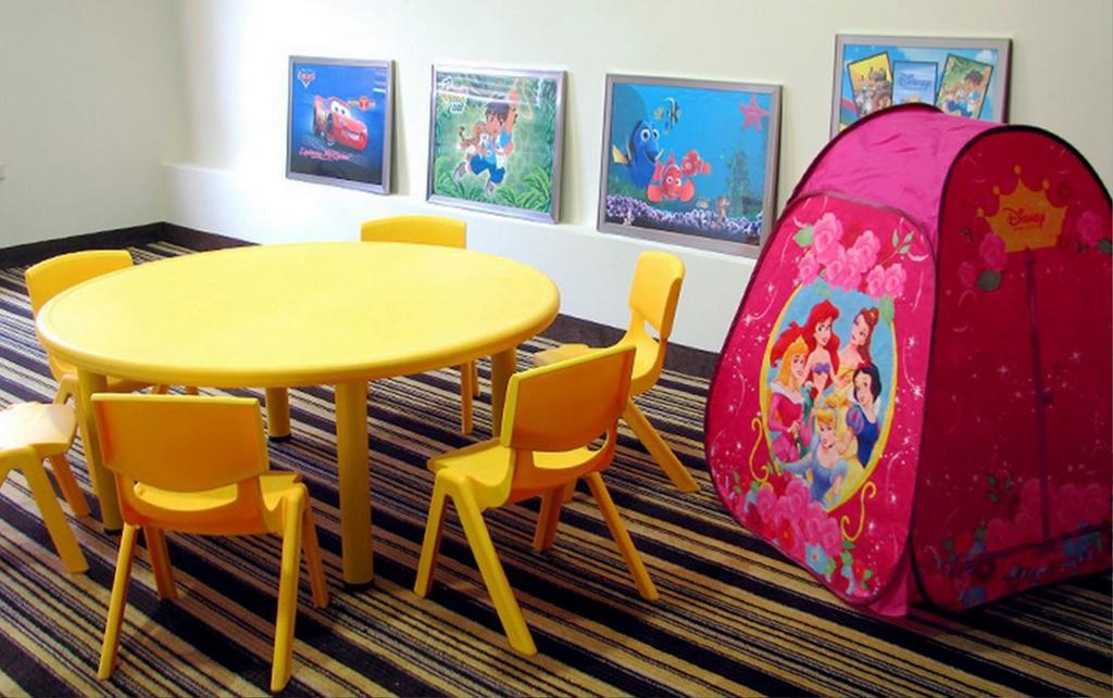 מטמורוס Hotel Alameda Express מראה חיצוני תמונה