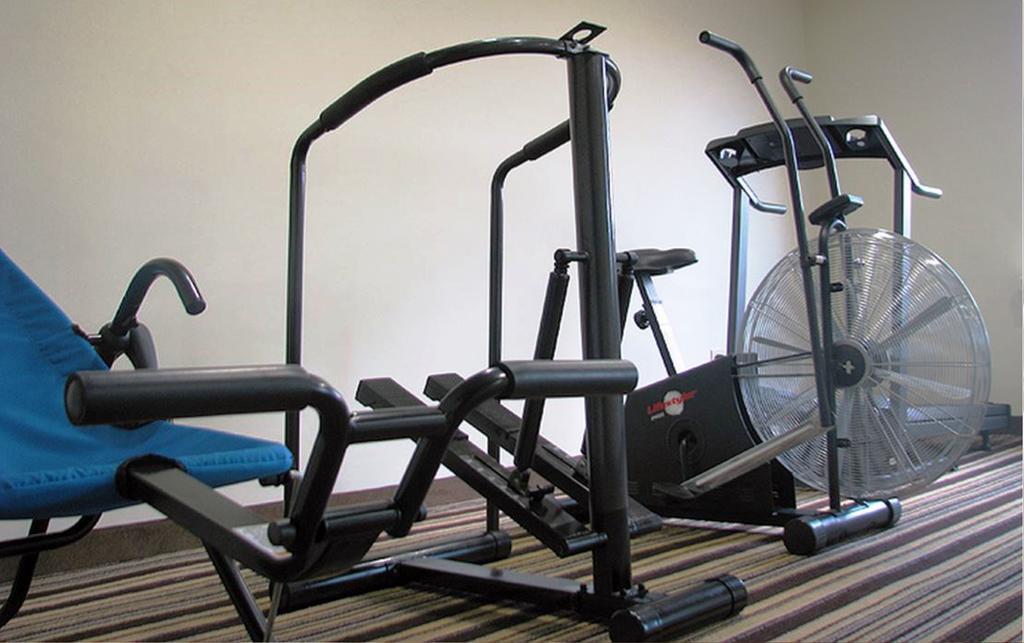 מטמורוס Hotel Alameda Express מראה חיצוני תמונה
