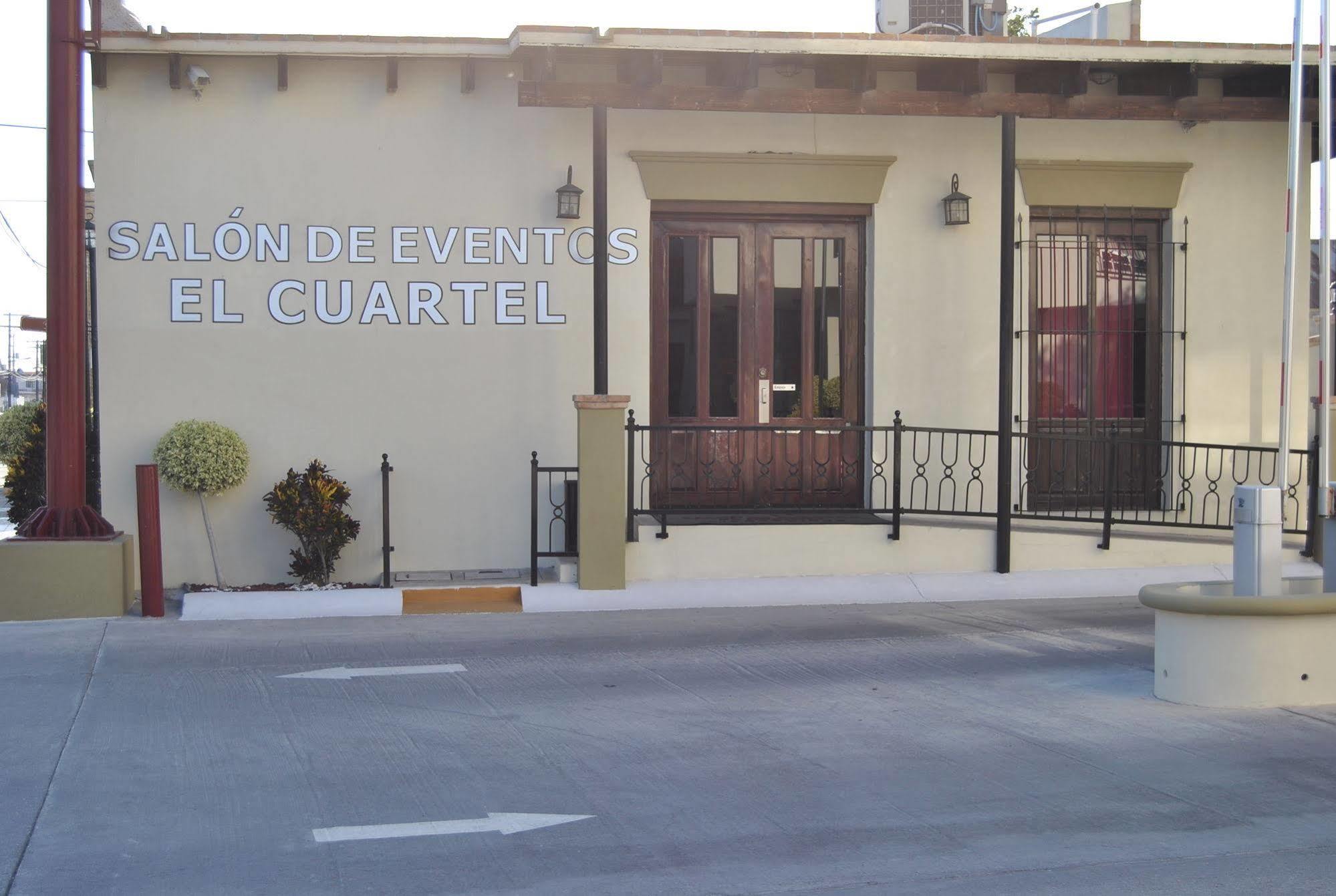 מטמורוס Hotel Alameda Express מראה חיצוני תמונה
